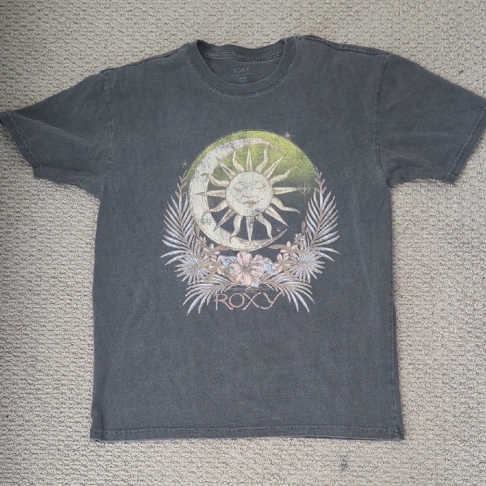 Roxy Gray Short Sleeve Tee with Intricate Design